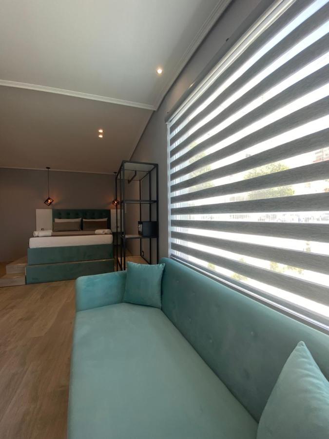 Crown Apartment Sarandë Esterno foto