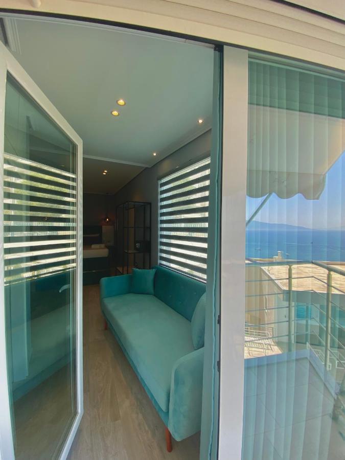 Crown Apartment Sarandë Esterno foto