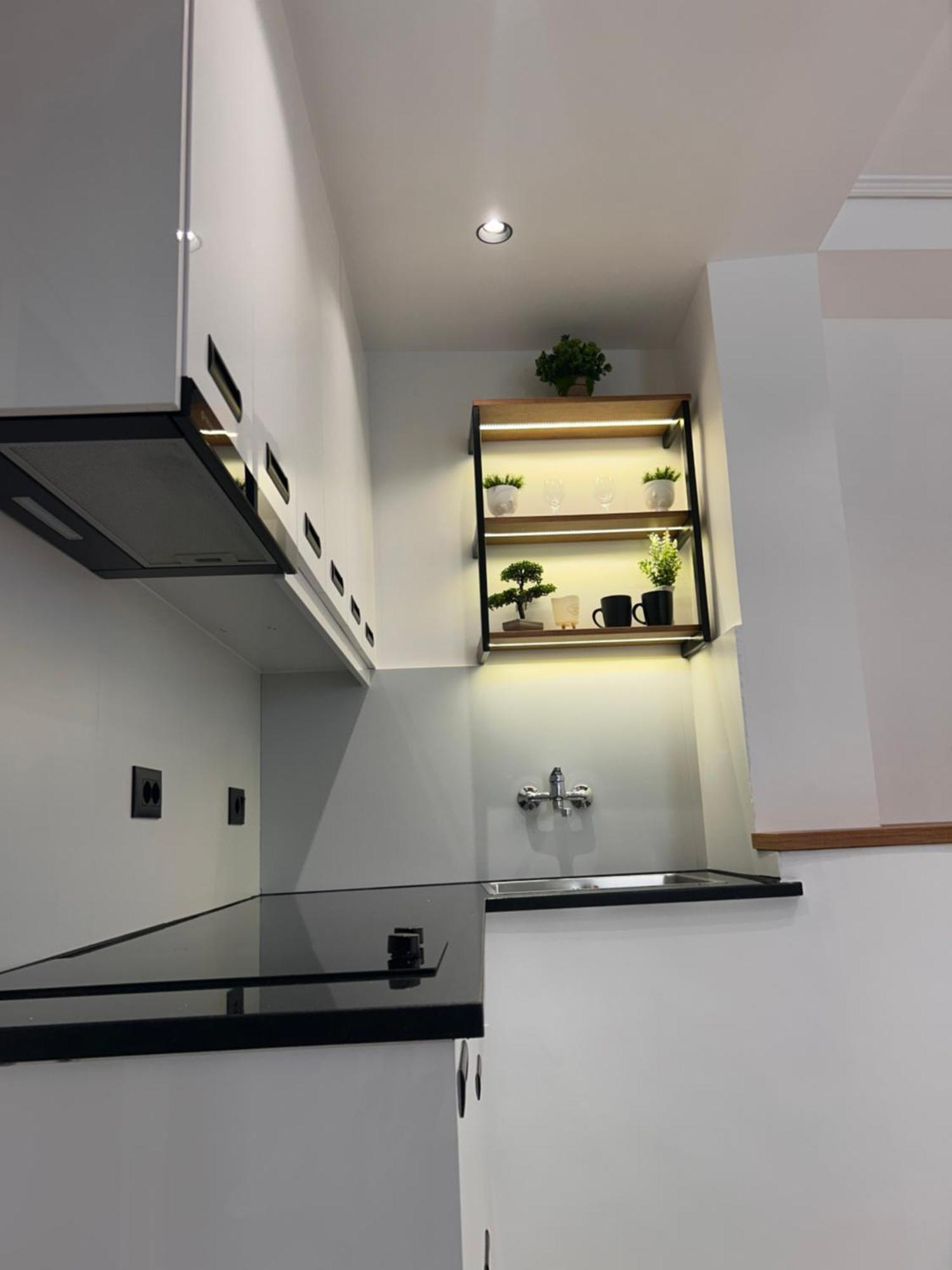 Crown Apartment Sarandë Esterno foto