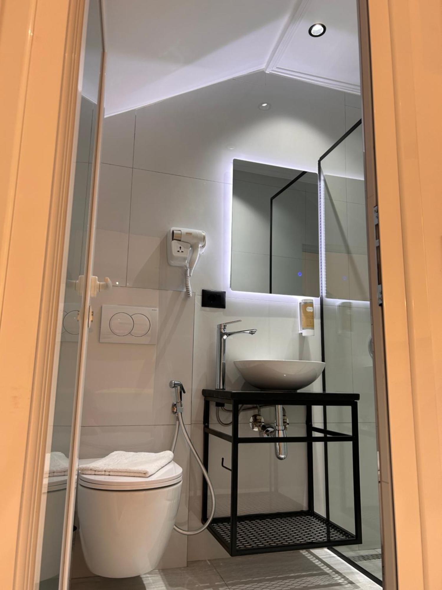 Crown Apartment Sarandë Esterno foto
